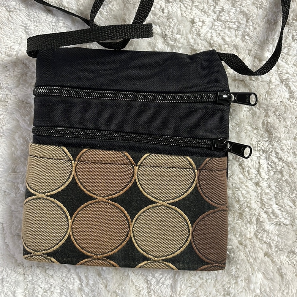Travel Nylon and Fabric Crossbody Wallet